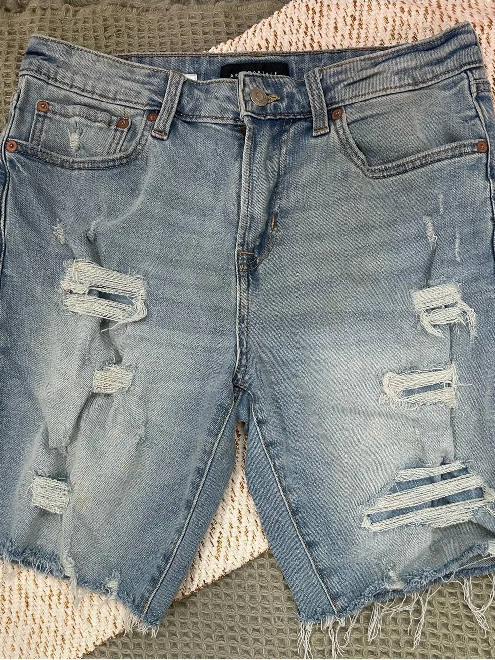 Aeropostale Light Blue Distressed Men's Denim Shorts